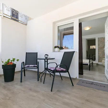 Ania Apartment