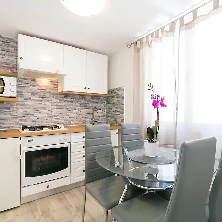 Ania Apartmán Poreč